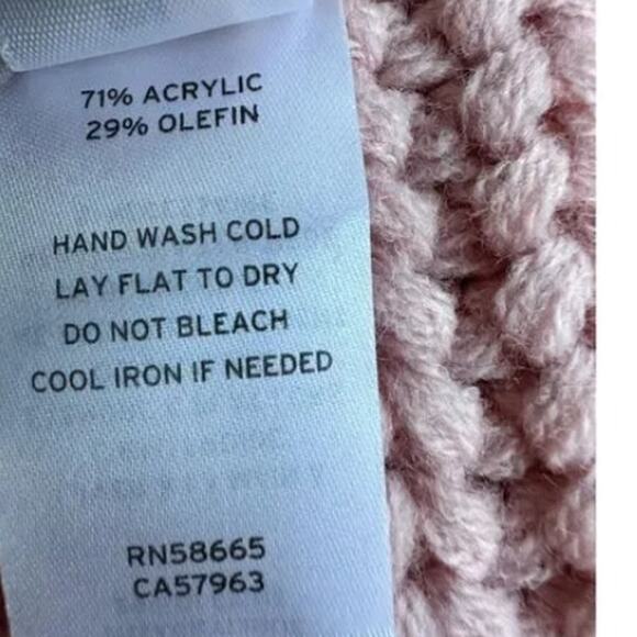 NWT Tucker+Tate Girl's Infinity Pink Metallic Silver Knit Scarf One Size - Picture 5 of 6